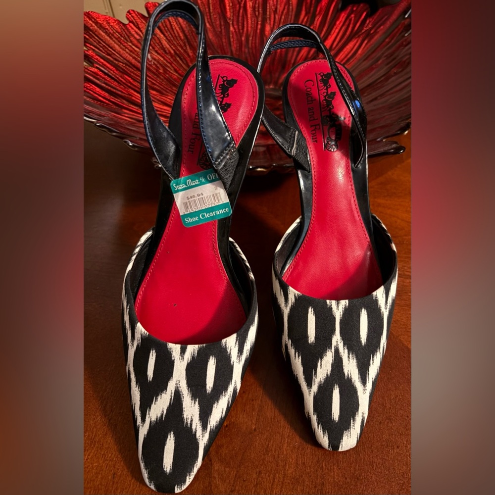NWT Coach and Four Stylish Black & White Slingback Kitten Pointed Toe Heels